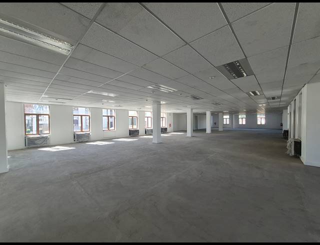684M² OFFICE TO LET IN SANDTON CENTRAL